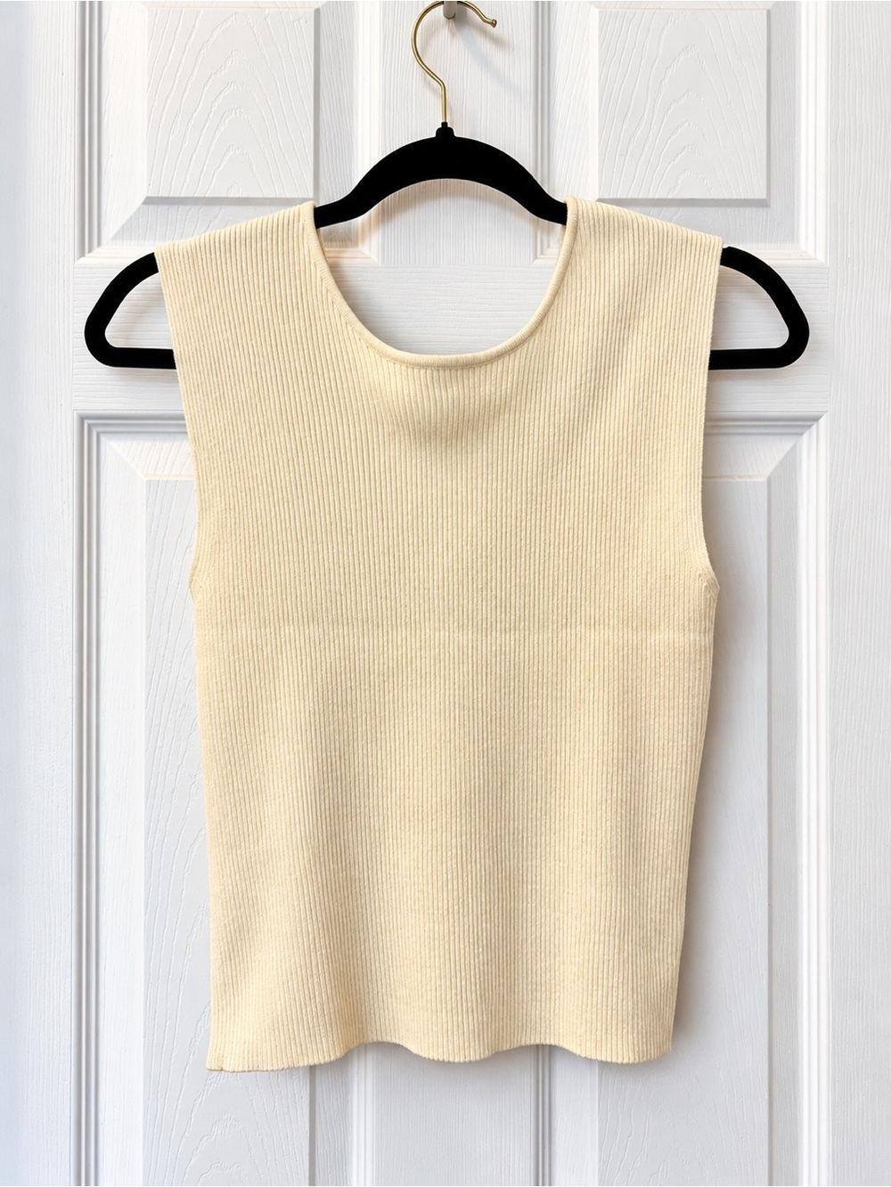 KHAITE Cream Ribbed Sleeveless Knit Tank